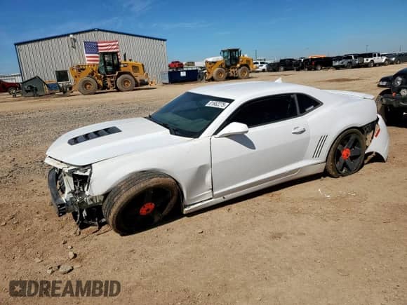 2014 Chevrolet Camaro SS with VIN 2G1FS1EW0E9277079, listed as a Copart auction lot 81652275 with Not provided miles and Salvage title. Bid and sale history available at DreamBid. Image 1.