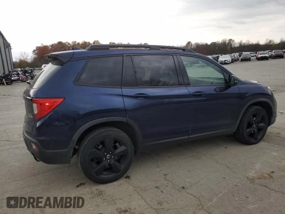 ✅ 2019 Honda Passport Elite • VIN: 5FNYF8H0XKB026985 • Lot: 91598085. Listed on Copart with 128,102 mi. Free auction sales archive from the USA and detailed vehicle history report at DreamBid. Image 3.