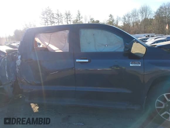 ✅ 2020 Toyota Tundra Platinum • VIN: 5TFAY5F1XLX921065 • Лот: 41258198. Опубликован ранее на IAAI с пробегом 74 181 миль. Бесплатный доступ к архиву аукционных продаж из США и подробный отчёт об истории автомобиля на DreamBid. Изображение 13.