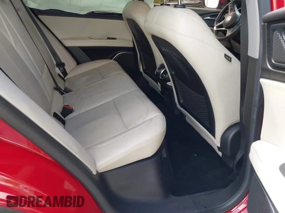 ✅ 2019 Alfa Romeo Stelvio • VIN: ZASPAJAN1K7C57228 • Лот: 41950112. Опубликован ранее на IAAI с пробегом 69 663 миль. Бесплатный доступ к архиву аукционных продаж из США и подробный отчёт об истории автомобиля на DreamBid. Изображение 8.