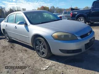 2006 Chevrolet Impala LTZ z VIN 2G1WU581069335856, wystawiony jako IAAI lot #43554562 z przebiegiem 195 423 mil mil oraz . Historia ofert i sprzedaży dostępna na DreamBid. Obrazek 1.
