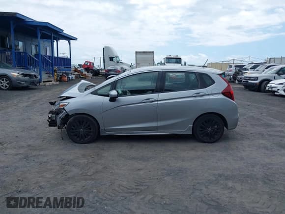 ✅ 2019 Honda Fit Sport • VIN: 3HGGK5H64KM731448 • Лот: 42703029. Опубликован ранее на IAAI с пробегом 90 659 миль. Бесплатный доступ к архиву аукционных продаж из США и подробный отчёт об истории автомобиля на DreamBid. Изображение 15.