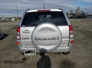 ✅ 2006 Suzuki Grand Vitara Luxury • VIN: JS3TD947564106749 • Lot: 92087365. Wystawiony na Copart z przebiegiem 194 355 mil. Bezpłatny archiwum sprzedaży aukcyjnych z USA i szczegółowy raport historii pojazdu na DreamBid. Zdjęcie 6.