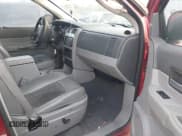 ✅ 2008 Dodge Durango Limited • VIN: 1D8HD58238F103935 • Lot: 43534615. Wystawiony na IAAI z przebiegiem 238 165 mil. Bezpłatny archiwum sprzedaży aukcyjnych z USA i szczegółowy raport historii pojazdu na DreamBid. Zdjęcie 5.