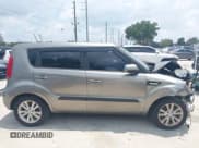 ✅ 2013 Kia Soul • VIN: KNDJT2A54D7605122 • Lot: 40069427. Listed on IAAI with 139,557 mi. Free auction sales archive from the USA and detailed vehicle history report at DreamBid. Image 13.