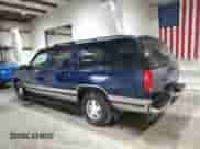 1998 Chevrolet Suburban с VIN 1GNEC16R5WJ361307, выставлен на аукционе Copart как лот 85717335 с пробегом 29 147 миль миль и Списание • Salvage title. История ставок и продаж доступна на DreamBid. Изображение 2.