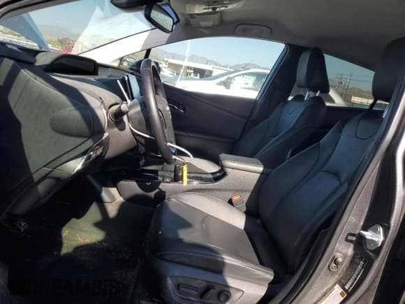 ✅ 2021 Toyota Prius Limited • VIN: JTDKAMFP9M3185249 • Lot: 82695125. Listed on Copart with 59,987 mi. Free auction sales archive from the USA and detailed vehicle history report at DreamBid. Image 7.