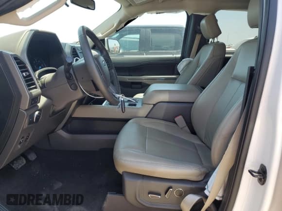 ✅ 2019 Ford Expedition Max XLT • VIN: 1FMJK1HT9KEA85943 • Lot: 52677365. Listed on Copart with 83,430 mi. Free auction sales archive from the USA and detailed vehicle history report at DreamBid. Image 7.