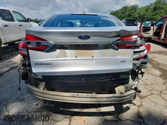 ✅ 2019 Ford Fusion SE • VIN: 3FA6P0H70KR121952 • Lot: 61163185. Listed on Copart with 199,871 mi. Free auction sales archive from the USA and detailed vehicle history report at DreamBid. Image 6.