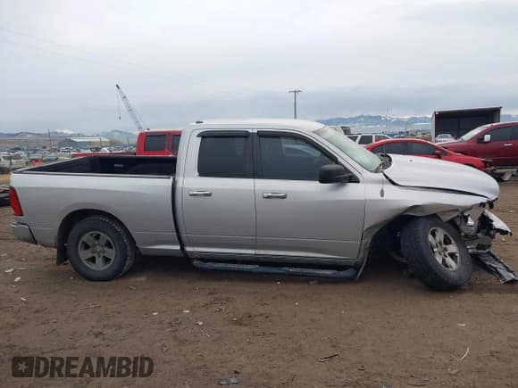 ✅ 2010 Dodge 1500 SLT • VIN: 1D7RV1GP9AS234358 • Lot: 41760505. Wystawiony na IAAI z przebiegiem 132 731 mil. Bezpłatny archiwum sprzedaży aukcyjnych z USA i szczegółowy raport historii pojazdu na DreamBid. Zdjęcie 14.