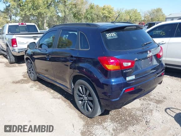 2011 Mitsubishi Outlander SE с VIN JA4AR4AUXBZ021904, выставлен на аукционе IAAI как лот 43427958 с пробегом 212 040 миль миль и . История ставок и продаж доступна на DreamBid. Изображение 3.