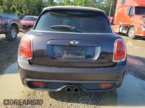 ✅ 2016 MINI Hardtop 4 Door S • VIN: WMWXU3C52G2B67552 • Лот: 55983245. Опубликован ранее на Copart с пробегом 85 180 миль. Бесплатный доступ к архиву аукционных продаж из США и подробный отчёт об истории автомобиля на DreamBid. Изображение 6.