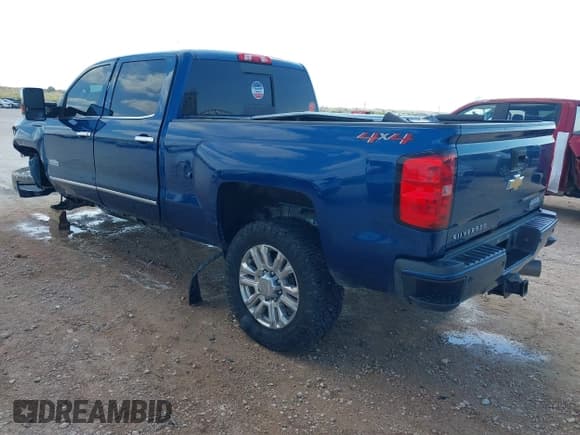 ✅ 2018 Chevrolet Silverado 2500HD High Country • VIN: 1GC1KXEY8JF277290 • Lot: 43465114. Listed on IAAI with 159,038 mi. Free auction sales archive from the USA and detailed vehicle history report at DreamBid. Image 3.