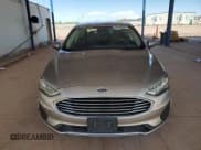 ✅ 2020 Ford Fusion SE • VIN: 3FA6P0HDXLR149555 • Lot: 80840945. Wystawiony na Copart z przebiegiem 69 514 mil. Bezpłatny archiwum sprzedaży aukcyjnych z USA i szczegółowy raport historii pojazdu na DreamBid. Zdjęcie 5.