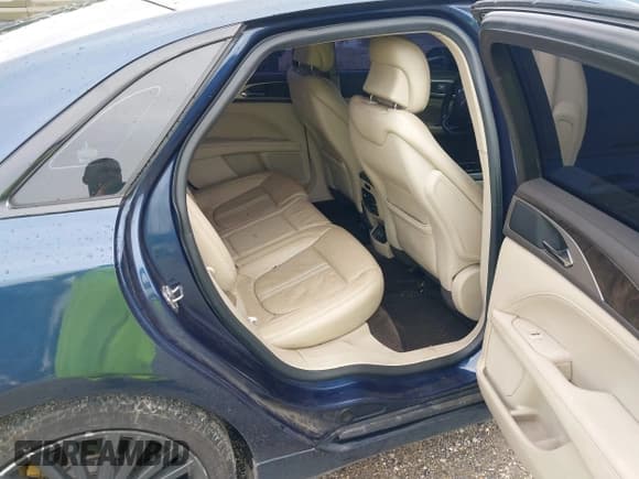 ✅ 2017 Lincoln MKZ Reserve • VIN: 3LN6L5F93HR644894 • Lot: 42634405. Wystawiony na IAAI z przebiegiem 127 139 mil. Bezpłatny archiwum sprzedaży aukcyjnych z USA i szczegółowy raport historii pojazdu na DreamBid. Zdjęcie 8.