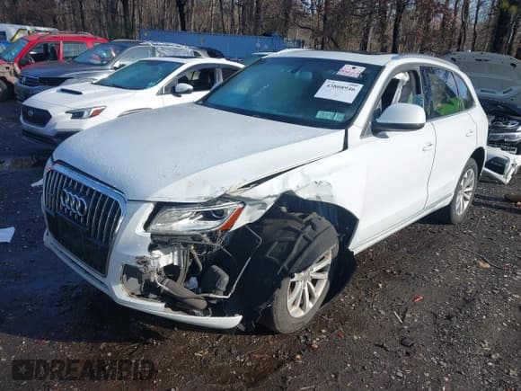 ✅ 2014 Audi Q5 Premium • VIN: WA1CFAFP5EA027258 • Lot: 43808946. Listed on IAAI with 108,542 mi. Free auction sales archive from the USA and detailed vehicle history report at DreamBid. Image 2.