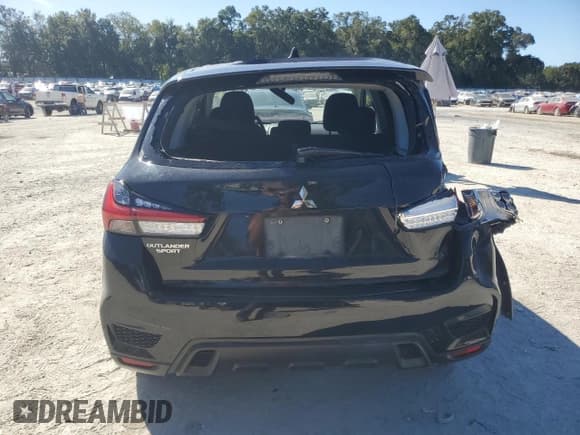 ✅ 2020 Mitsubishi Outlander ES • VIN: JA4AP3AU2LU013813 • Lot: 82767695. Wystawiony na Copart z przebiegiem 216 426 mil. Bezpłatny archiwum sprzedaży aukcyjnych z USA i szczegółowy raport historii pojazdu na DreamBid. Zdjęcie 6.