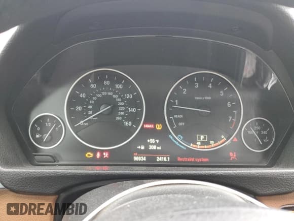 ✅ 2015 BMW 3 Series 328i xDrive • VIN: WBA3B5G57FNS12196 • Лот: 91198535. Опубликован ранее на Copart с пробегом 96 934 миль. Бесплатный доступ к архиву аукционных продаж из США и подробный отчёт об истории автомобиля на DreamBid. Изображение 9.