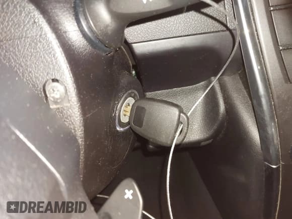 ✅ 2017 Toyota Camry XLE • VIN: 4T1BF1FK0HU442914 • Lot: 43143109. Wystawiony na IAAI z przebiegiem 122 916 mil. Bezpłatny archiwum sprzedaży aukcyjnych z USA i szczegółowy raport historii pojazdu na DreamBid. Zdjęcie 11.