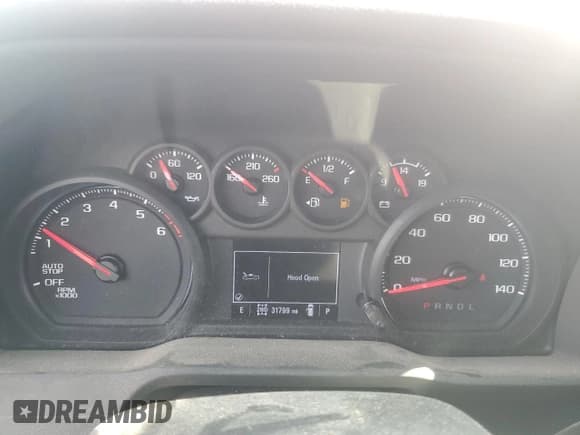 ✅ 2022 Chevrolet Silverado 1500 Custom • VIN: 3GCPYBEK6NG188796 • Lot: 62487375. Wystawiony na Copart z przebiegiem 31 799 mil. Bezpłatny archiwum sprzedaży aukcyjnych z USA i szczegółowy raport historii pojazdu na DreamBid. Zdjęcie 9.