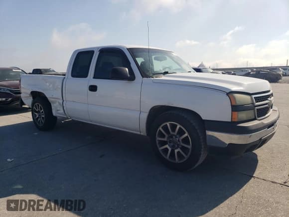 ✅ 2006 Chevrolet Silverado 1500 Work Truck • VIN: 1GCEC19V16Z125532 • Лот: 77407724. Опубликован ранее на Copart с пробегом 254 308 миль. Бесплатный доступ к архиву аукционных продаж из США и подробный отчёт об истории автомобиля на DreamBid. Изображение 4.