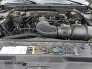 ✅ 2002 Ford F-150 XLT • VIN: 1FTRW07LX2KE40045 • Lot: 90448005. Wystawiony na Copart z przebiegiem 215 331 mil. Bezpłatny archiwum sprzedaży aukcyjnych z USA i szczegółowy raport historii pojazdu na DreamBid. Zdjęcie 11.