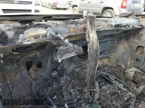 ✅ 2007 Volkswagen Jetta • VIN: 3VWGF71K47M147691 • Лот: 80150595. Опубликован ранее на Copart с пробегом Не указан. Бесплатный доступ к архиву аукционных продаж из США и подробный отчёт об истории автомобиля на DreamBid. Изображение 9.