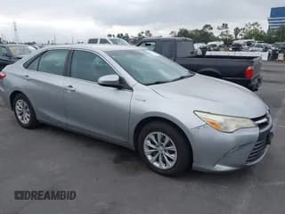✅ 2015 Toyota Camry LE • VIN: 4T1BD1FK6FU173840 • Lot: 43229243. Wystawiony na IAAI z przebiegiem 101 528 mil. Bezpłatny archiwum sprzedaży aukcyjnych z USA i szczegółowy raport historii pojazdu na DreamBid. Zdjęcie 1.