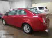 2012 Chevrolet Sonic LT z VIN 1G1JC5SB7C4222161, wystawiony jako Copart lot #45002765 z przebiegiem 94 450 mil mil oraz Czysty tytuł • Clean title. Historia ofert i sprzedaży dostępna na DreamBid. Obrazek 2.