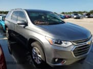 ✅ 2020 Chevrolet Traverse LT Cloth • VIN: 1GNERGKW2LJ236905 • Lot: 74152794. Wystawiony na Copart z przebiegiem Nie podano. Bezpłatny archiwum sprzedaży aukcyjnych z USA i szczegółowy raport historii pojazdu na DreamBid. Zdjęcie 4.