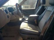 ✅ 2007 Ford Explorer Eddie Bauer • VIN: 1FMEU74EX7UA40867 • Lot: 70993795. Wystawiony na Copart z przebiegiem 204 293 mil. Bezpłatny archiwum sprzedaży aukcyjnych z USA i szczegółowy raport historii pojazdu na DreamBid. Zdjęcie 7.