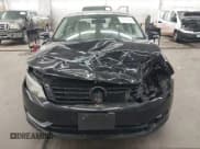 ✅ 2013 Volkswagen Passat SE • VIN: 1VWBN7A34DC044774 • Lot: 43519271. Wystawiony na IAAI z przebiegiem 121 930 mil. Bezpłatny archiwum sprzedaży aukcyjnych z USA i szczegółowy raport historii pojazdu na DreamBid. Zdjęcie 13.