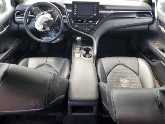 2022 Toyota Camry SE with VIN 4T1G11AK6NU664266, listed as a Copart auction lot 80163755 with 57,186 mi miles and Clean title. Bid and sale history available at DreamBid. Image 8.