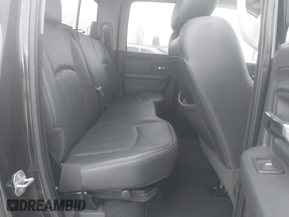 ✅ 2009 Dodge 1500 SLT • VIN: 1D3HV18TX9S763872 • Lot: 41609783. Wystawiony na IAAI z przebiegiem 154 902 mil. Bezpłatny archiwum sprzedaży aukcyjnych z USA i szczegółowy raport historii pojazdu na DreamBid. Zdjęcie 8.