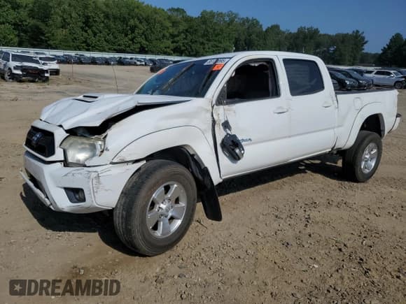 ✅ 2012 Toyota Tacoma PreRunner • VIN: 3TMKU4HN1CM034079 • Lot: 66128895. Listed on Copart with 137,522 mi. Free auction sales archive from the USA and detailed vehicle history report at DreamBid. Image 1.
