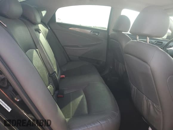 ✅ 2014 Hyundai Sonata • VIN: KMHEC4A40EA110291 • Lot: 71894154. Listed on Copart with 139,694 mi. Free auction sales archive from the USA and detailed vehicle history report at DreamBid. Image 10.