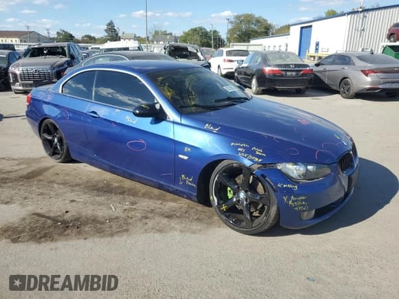 ✅ 2007 BMW 3 Series 328i • VIN: WBAWR33567PX78391 • Lot: 85155525. Wystawiony na Copart z przebiegiem 131 667 mil. Bezpłatny archiwum sprzedaży aukcyjnych z USA i szczegółowy raport historii pojazdu na DreamBid. Zdjęcie 4.