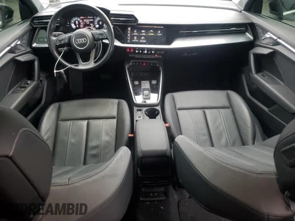 ✅ 2023 Audi A3 Premium • VIN: WAUGUDGY8PA124458 • Lot: 91473745. Wystawiony na Copart z przebiegiem 42 916 mil. Bezpłatny archiwum sprzedaży aukcyjnych z USA i szczegółowy raport historii pojazdu na DreamBid. Zdjęcie 8.