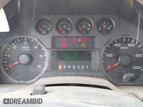 ✅ 2009 Ford F-250 • VIN: 1FDNF21579EA07923 • Лот: 41863139. Опубликован ранее на IAAI с пробегом 269 940 миль. Бесплатный доступ к архиву аукционных продаж из США и подробный отчёт об истории автомобиля на DreamBid. Изображение 7.