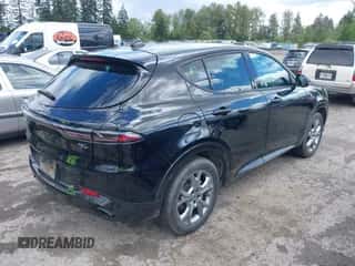 2024 Dodge Hornet R/T z VIN ZACPDFCW9R3A32594, wystawiony jako IAAI lot #42312913 z przebiegiem 22 544 mil mil oraz . Historia ofert i sprzedaży dostępna na DreamBid. Obrazek 4.