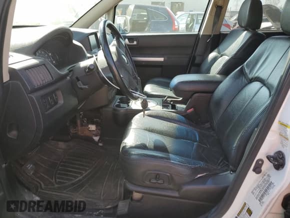 ✅ 2011 Mitsubishi Endeavor • VIN: 4A4JM3ASXBE021026 • Lot: 74009064. Wystawiony na Copart z przebiegiem 161 160 mil. Bezpłatny archiwum sprzedaży aukcyjnych z USA i szczegółowy raport historii pojazdu na DreamBid. Zdjęcie 7.