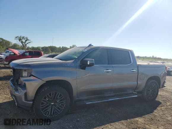 ✅ 2020 Chevrolet Silverado 1500 High Country • VIN: 3GCUYHEL3LG225718 • Lot: 70046254. Wystawiony na Copart z przebiegiem 51 594 mil. Bezpłatny archiwum sprzedaży aukcyjnych z USA i szczegółowy raport historii pojazdu na DreamBid. Zdjęcie 1.