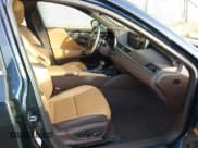 ✅ 2019 Lexus ES 350 • VIN: 58ABZ1B11KU021417 • Lot: 43648140. Wystawiony na IAAI z przebiegiem 21 292 mil. Bezpłatny archiwum sprzedaży aukcyjnych z USA i szczegółowy raport historii pojazdu na DreamBid. Zdjęcie 5.