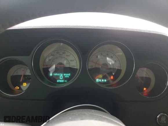 ✅ 2014 Dodge Challenger SXT • VIN: 2C3CDYAG7EH310942 • Lot: 86285274. Wystawiony na Copart z przebiegiem 87 800 mil. Bezpłatny archiwum sprzedaży aukcyjnych z USA i szczegółowy raport historii pojazdu na DreamBid. Zdjęcie 9.