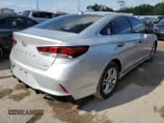 ✅ 2019 Hyundai Sonata SEL • VIN: 5NPE34AF3KH767970 • Lot: 69911002. Wystawiony na Copart z przebiegiem 31 678 mil. Bezpłatny archiwum sprzedaży aukcyjnych z USA i szczegółowy raport historii pojazdu na DreamBid. Zdjęcie 3.