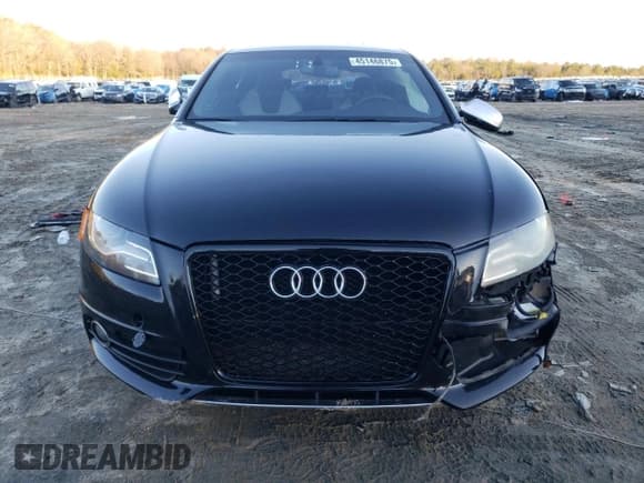 ✅ 2010 Audi S4 Premium Plus • VIN: WAUDGAFL9AA017716 • Лот: 45146875. Опубликован ранее на Copart с пробегом Не указан. Бесплатный доступ к архиву аукционных продаж из США и подробный отчёт об истории автомобиля на DreamBid. Изображение 5.