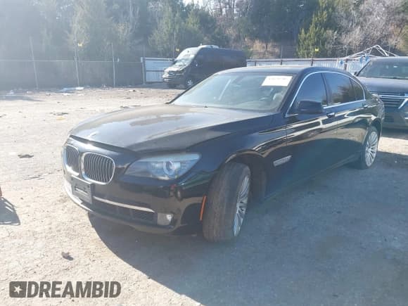 ✅ 2012 BMW 7 Series 750Li xDrive • VIN: WBAKC8C52CC436984 • Lot: 43870705. Listed on IAAI with 112,680 mi. Free auction sales archive from the USA and detailed vehicle history report at DreamBid. Image 2.