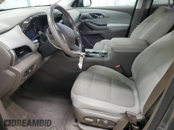 ✅ 2019 Chevrolet Traverse LT Cloth • VIN: 1GNERGKW6KJ190767 • Lot: 91721885. Wystawiony na Copart z przebiegiem 120 697 mil. Bezpłatny archiwum sprzedaży aukcyjnych z USA i szczegółowy raport historii pojazdu na DreamBid. Zdjęcie 7.