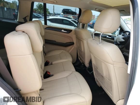 ✅ 2018 Mercedes-Benz GL 450 • VIN: 4JGDF6EE2JA996254 • Lot: 44910924. Listed on Copart with 83,249 mi. Free auction sales archive from the USA and detailed vehicle history report at DreamBid. Image 12.