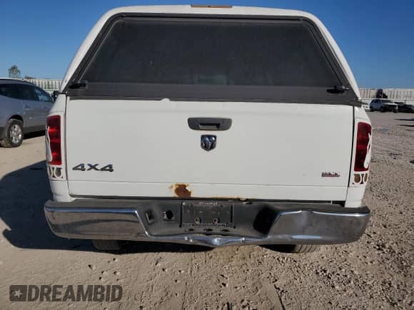 2005 Dodge 1500 SLT z VIN 1D7HU18D75J567320, wystawiony jako Copart lot #82573485 z przebiegiem Nie podano mil oraz Szkoda całkowita • Salvage title. Historia ofert i sprzedaży dostępna na DreamBid. Obrazek 6.